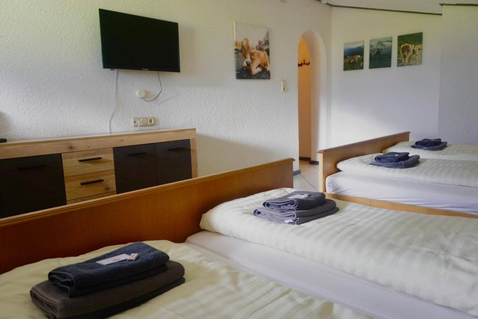 Hotel Wildrose Neukirchen am Grossvenediger Bagian luar foto